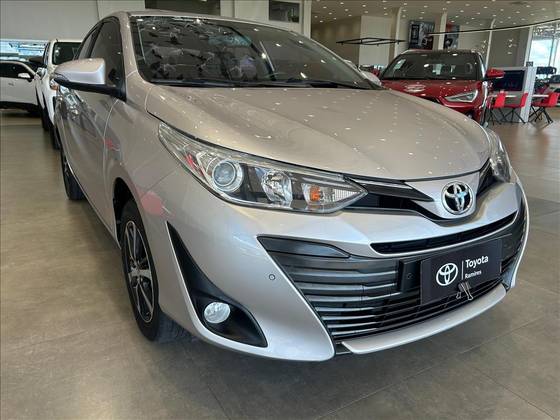 TOYOTA YARIS 1.5 16V FLEX SEDAN XLS MULTIDRIVE TOYOTA YARIS 1.5 16V FLEX SEDAN XLS MULTIDRIVE